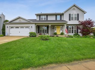 600 Pheasant Ln, Savoy, IL 61874