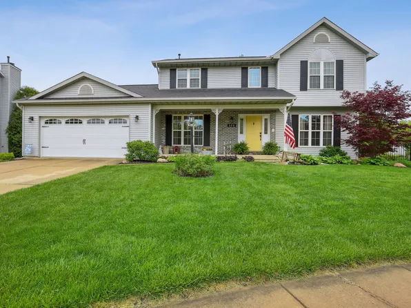 600 Pheasant Ln, Savoy, IL 61874