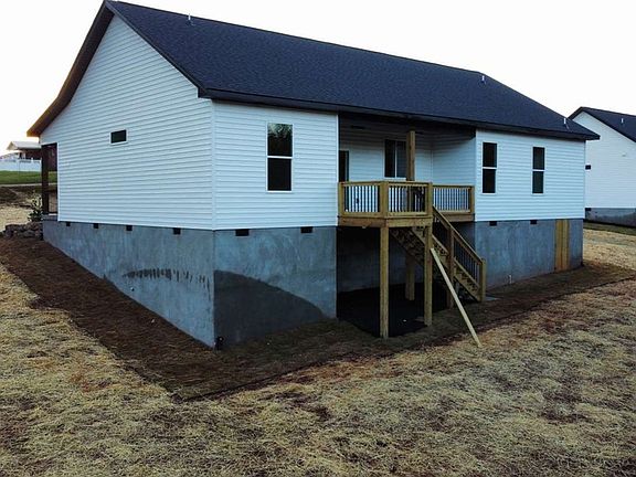 5th image of 103 Lois Dr
