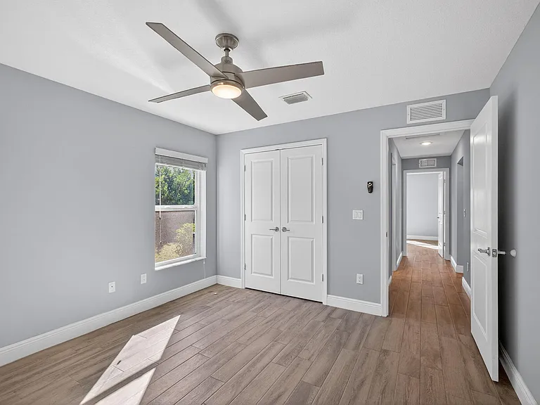 2501 SE Mariposa Ave — Photo 31
