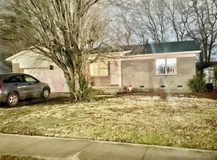 601 E 8th St, Owasso, OK 74055