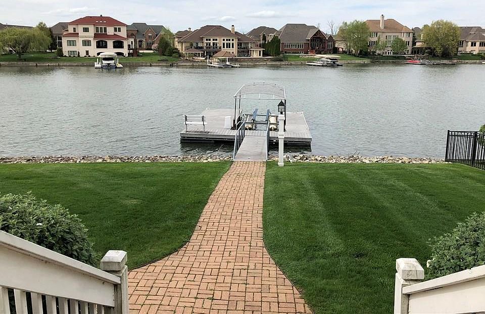 2nd image of 12972 Rocky Pointe Rd