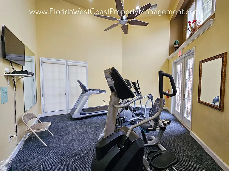 7654 Plantation Cir — Photo 23