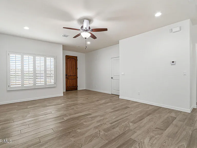 13106 Kington Ave — Photo 7