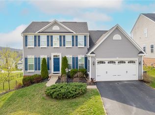 1011 Oakbrooke Dr, Canonsburg, PA 15317