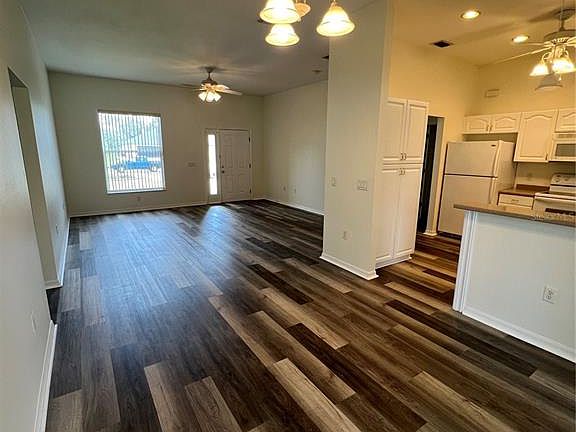 2nd image of 4733 S Cranberry Blvd