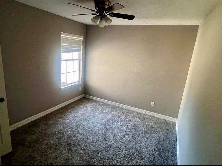 10510 Linsley Ln — Photo 9