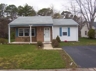 26 Chesterfield Ct, Southampton, NJ 08088