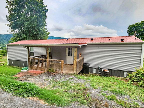 4th image of 1010 Shirley Rd