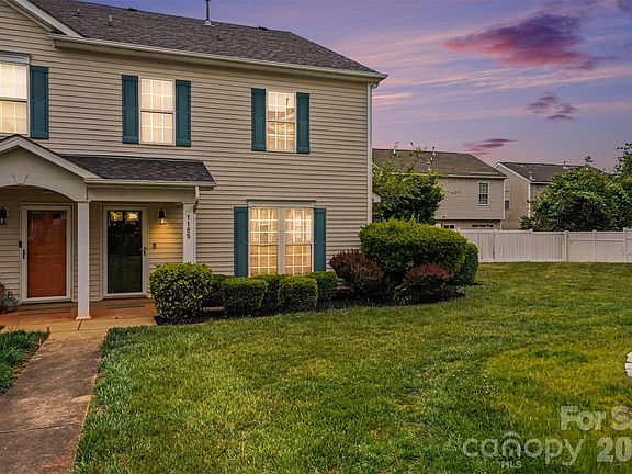 3rd image of 1185 Triece Ln
