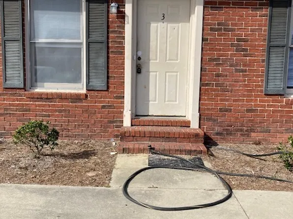 140 Lanier Dr, Statesboro, GA 30458