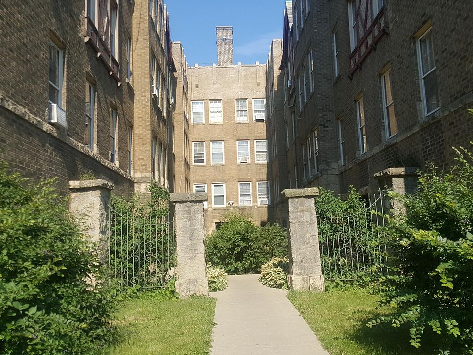 1st image of 6321 N Mozart St #3E