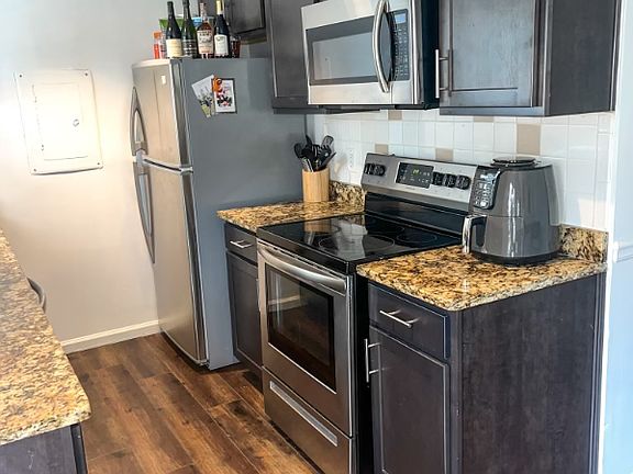 4th image of 6900 Roswell Rd APT F4