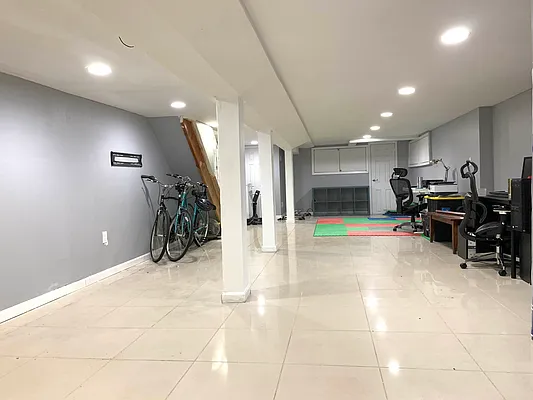 Rented by Brown Harris Stevens | media 28