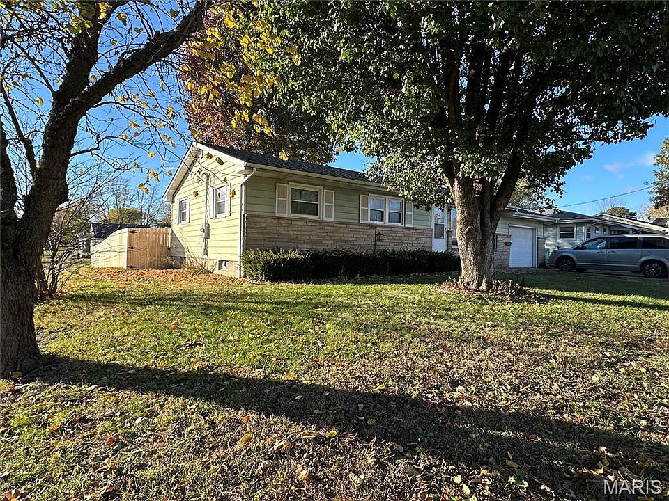1st image of 709 S 7th St