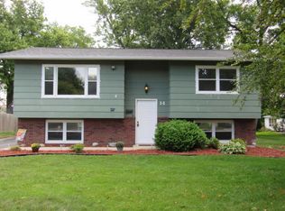 14 6th Ave NW, Kasson, MN 55944