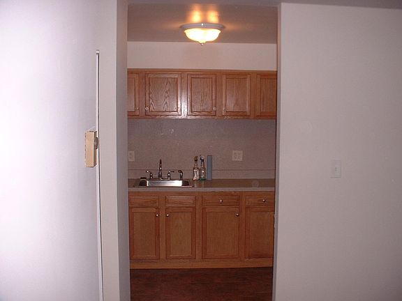 5th image of 116 W Oak Ln Fl 1ST
