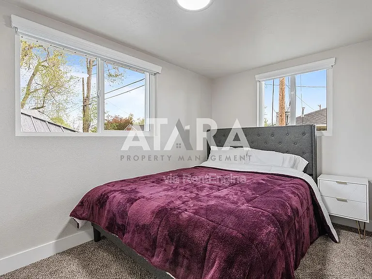 724 E Wilson Ave — Photo 27