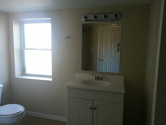 5th image of 2856 S Jefferson Ave APT F