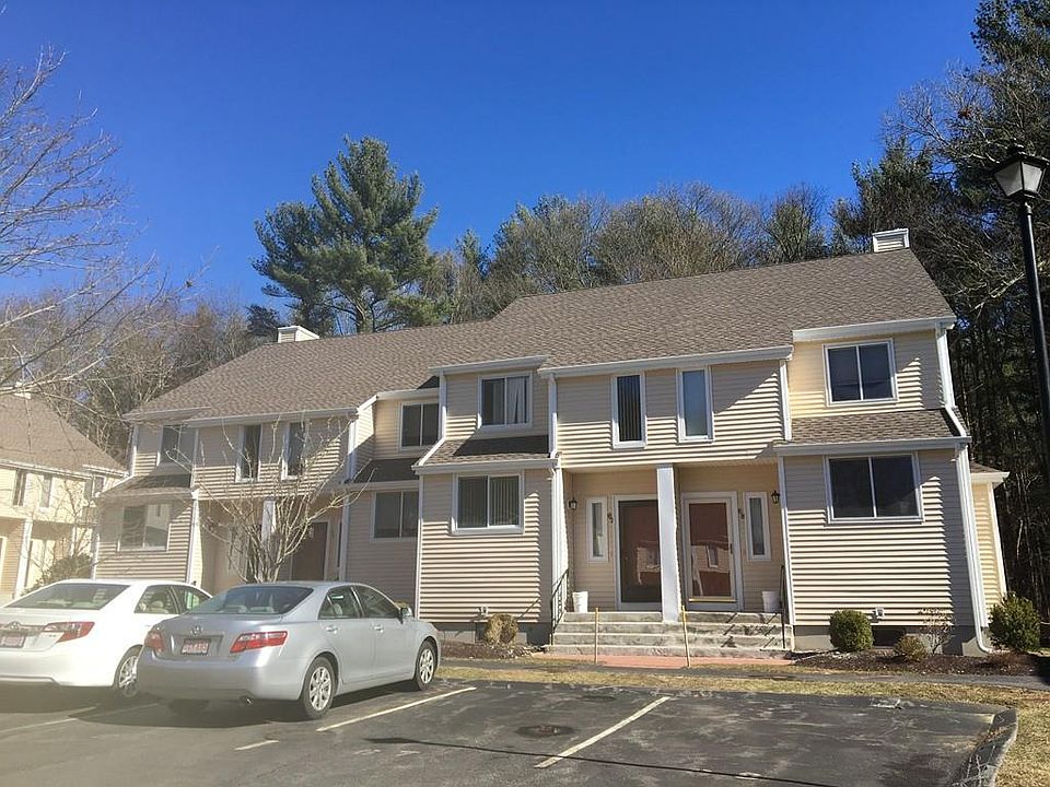 2nd image of 67 Gaslight Ln