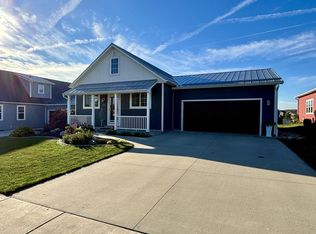 1875 Farm View Dr, Grafton, WI 53024