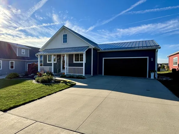 1875 Farm View DRIVE, Grafton, WI 53024