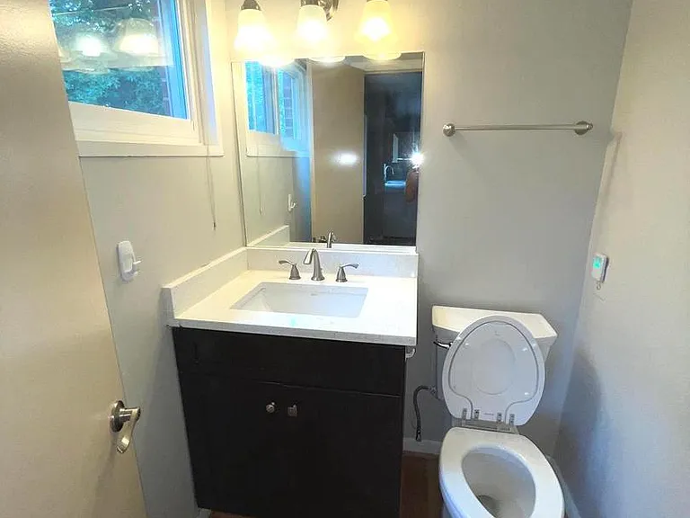 6933 Tyndale St — Photo 28
