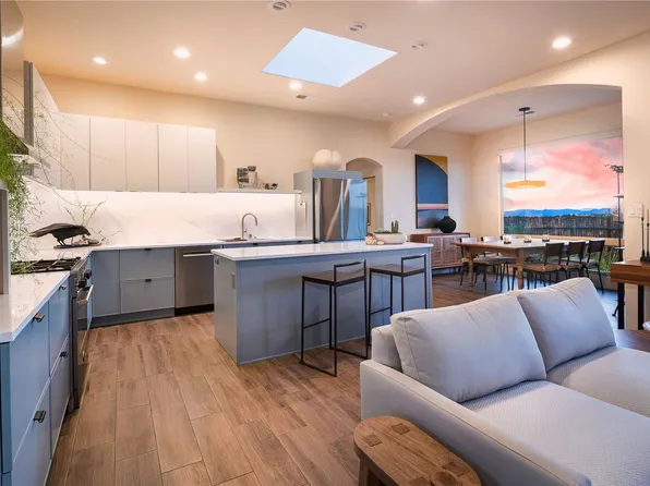 2 Via Quinta, Santa Fe, NM 87507