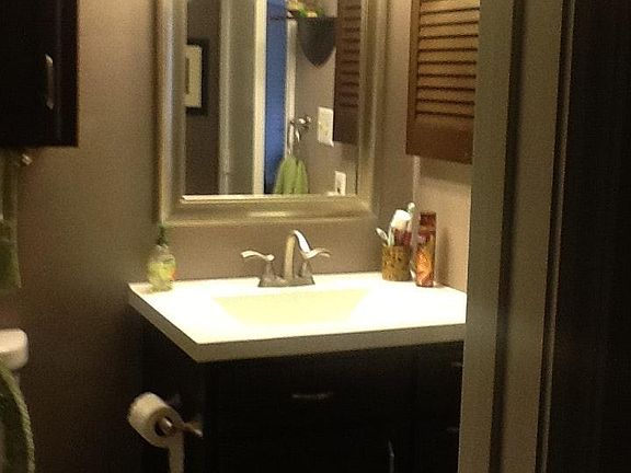 5th image of 2301 Balsam Dr APT M106