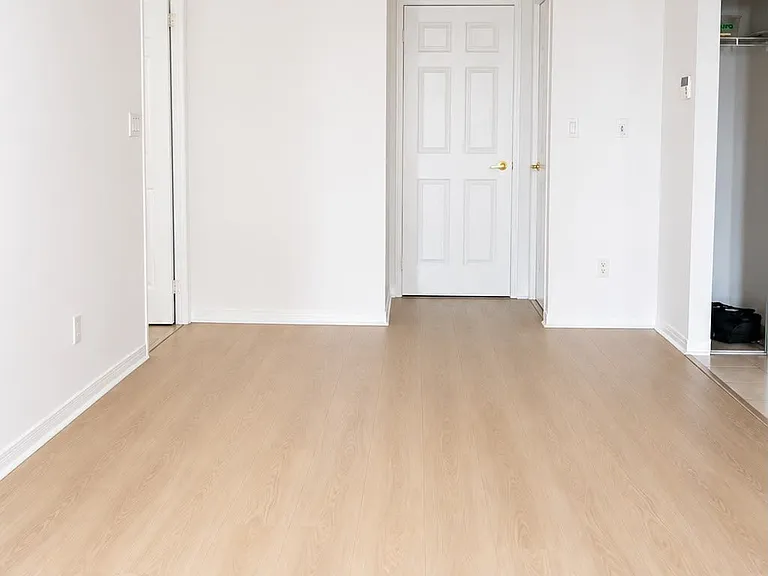 4900 Glen Erin Dr #1109 — Photo 10