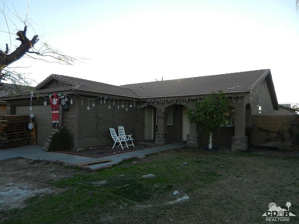 1st image of 65383 Palomares Cir