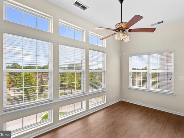 14040 New Acadia Ln APT 406, Upper Marlboro, MD 20774