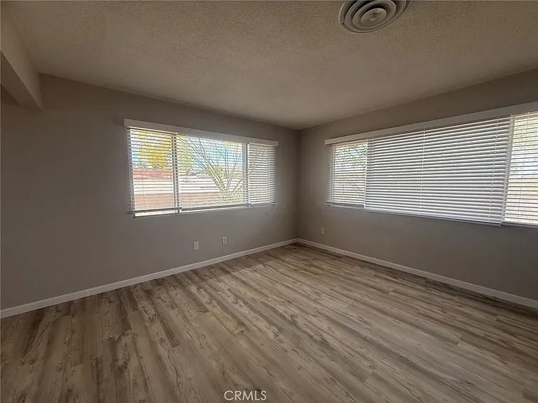 34465 J St — Photo 9