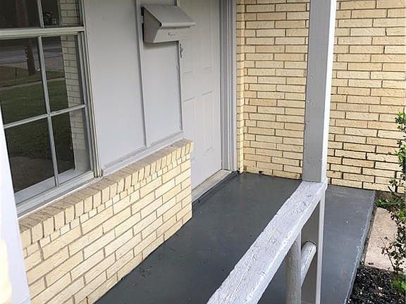 5th image of 915 Sierra Dr