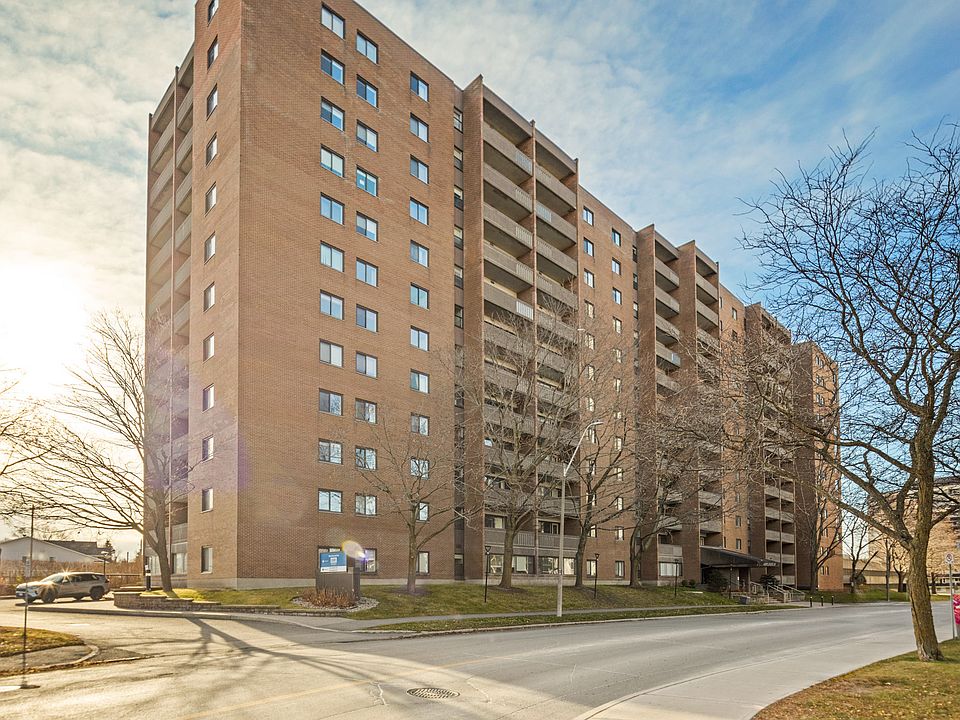 1st image of 1100 Ambleside Dr #1002