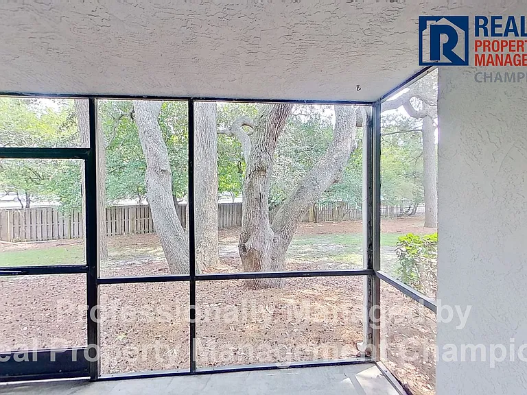 4305 Holly Tree Rd — Photo 17