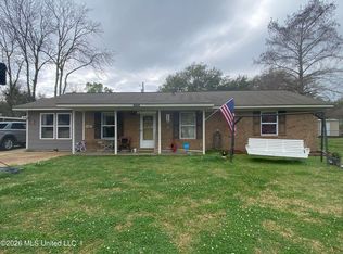 1222 Apple St, Vidalia, LA 71373