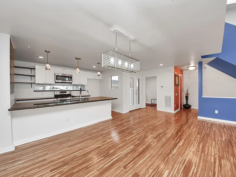 1428 Bailey St — Photo 16
