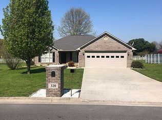 320 Summerfield Dr, Albertville, AL 35951