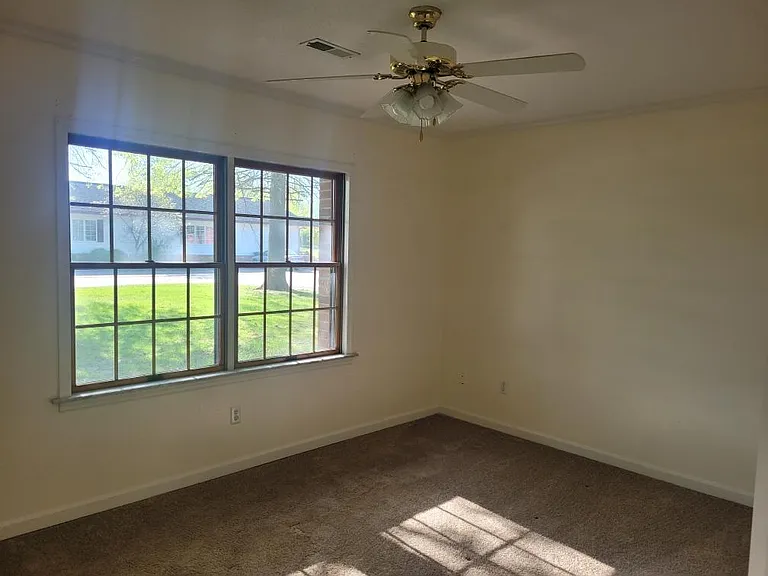 4 Dogwood Ln #4 — Photo 5