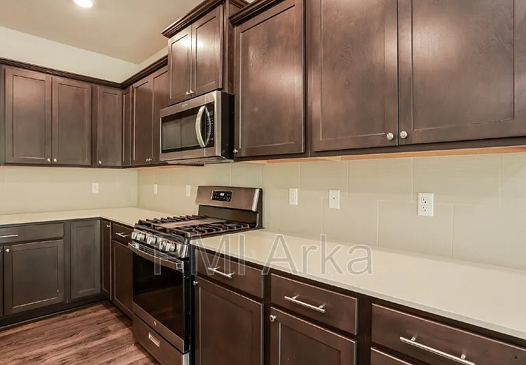10823 32nd St NE — Photo 5