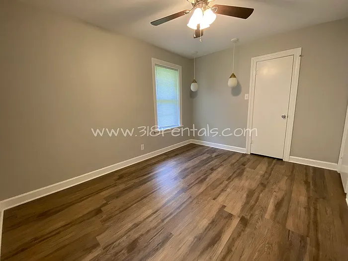 186 Charles Ave — Photo 9