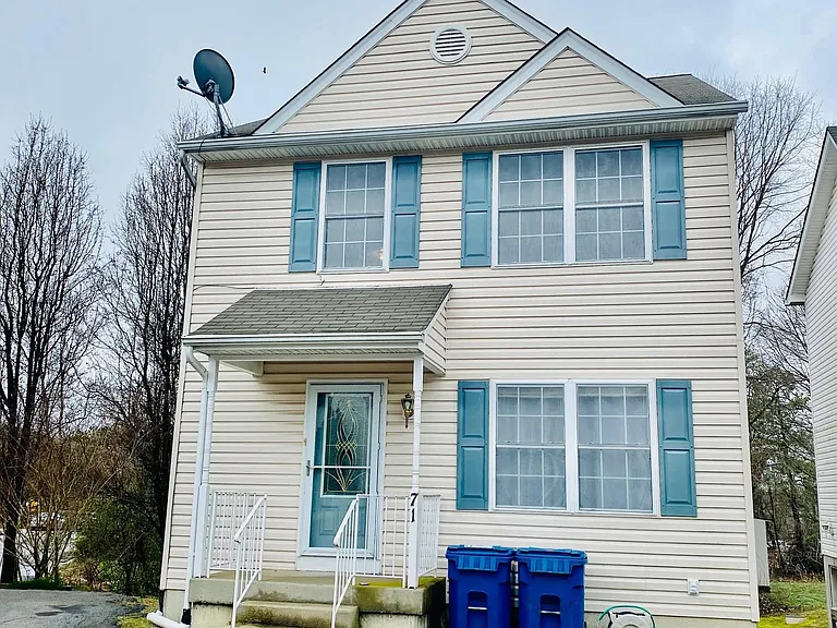 71 Gray Inn Ct — Photo 1