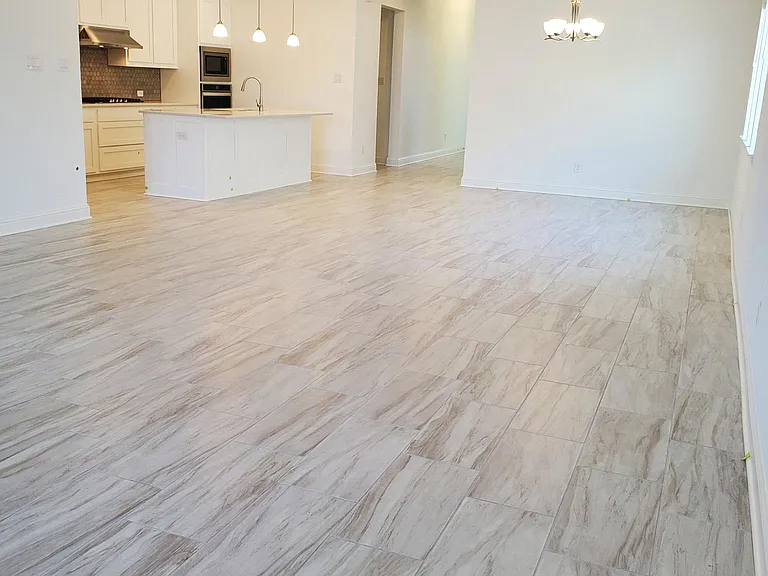 1513 Hamlisch Ave — Photo 4