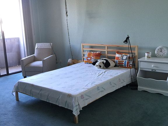 3rd image of 4170 Elm Ave Unit 203