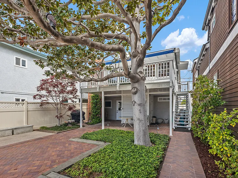 122 Opal Ave #1/2 — Photo 4
