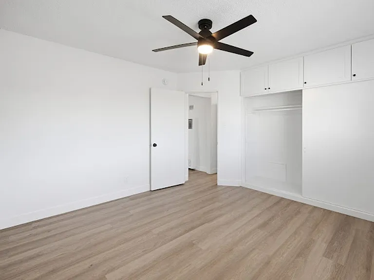 790 Coronado Ave — Photo 23
