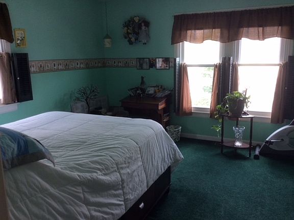 5th image of 219 N Walnut St Unit E