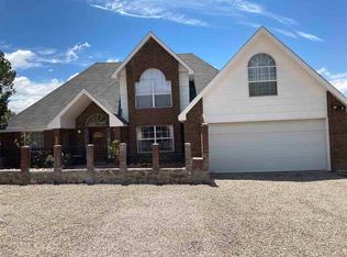 34 Amelia Ln, La Luz, NM 88337