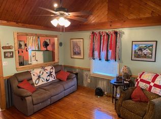 3261 Old Greenbrier Pike, Springfield, TN 37172